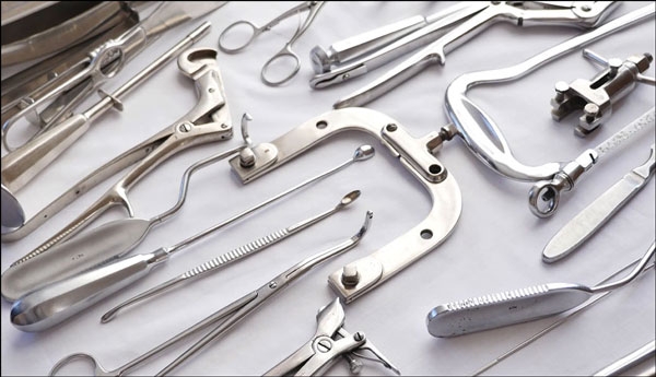 استخدامات الفولاذ في الأدوات الطبية