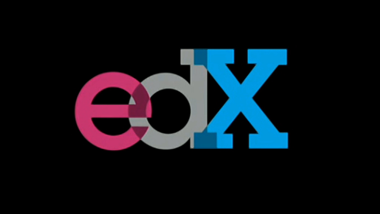 على خلفية سوداء يظهر الاحرف الثلاثة التطبي اي دي اكس وهي eباللون البنفسجي و d باللون الرمادي و x باللون الازرق