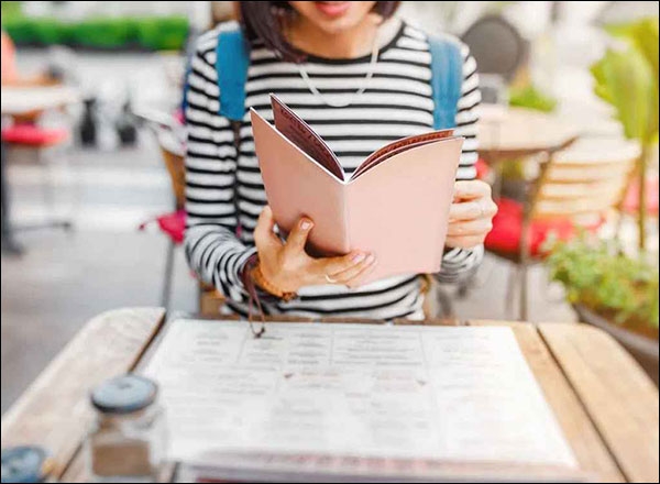 اختيار أكثر الأصناف التي تبدو صحيَّةً على القائمة