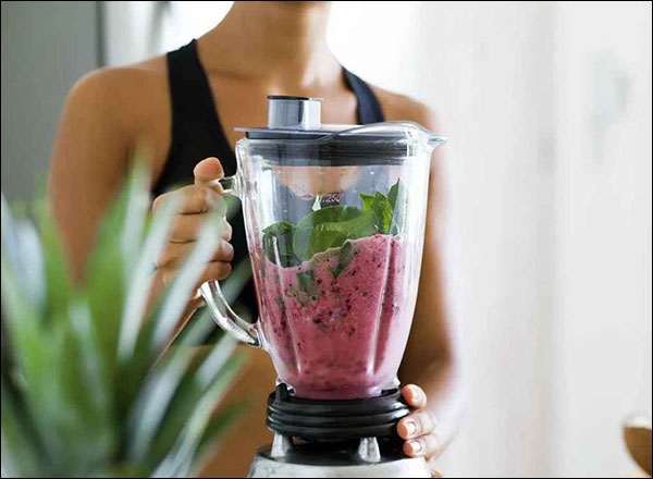 استعمال العصائر لاستعادة النشاط بعد ممارسة التمرينات الرياضية