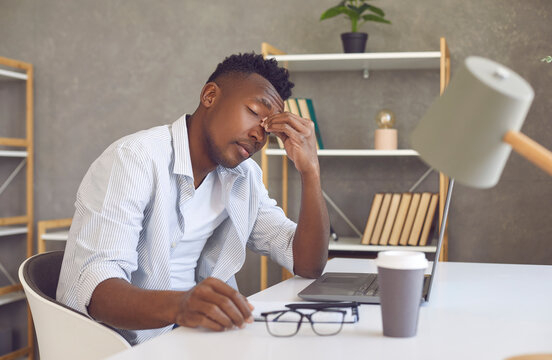 شخص يشعر بالتعب تتراجع قدرته على التحمل نتيجة تأثير الدوبامين 