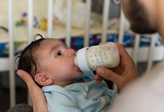 حليب الأطفال الاصطناعي