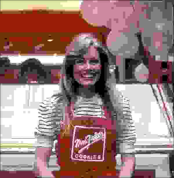 ديبي فيلدز ديبي فيلدز