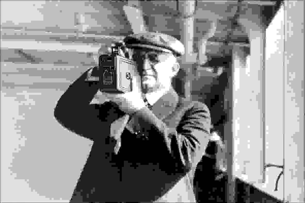 جورج إيستمان مخترج كاميرا كوداك