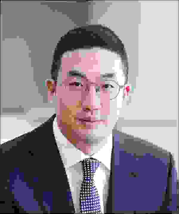 رئيس شركة إل جي الحالي كو كوانج -مو Koo Kwang-mo