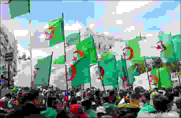العيد الوطني واستقلال الجزائر