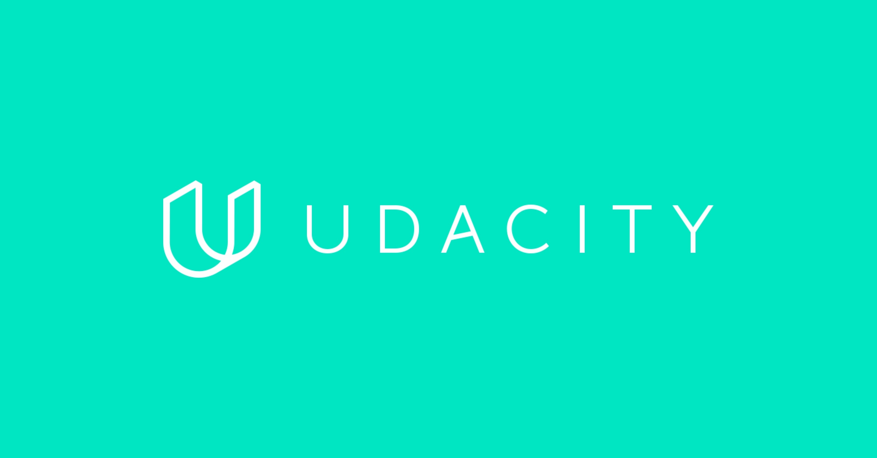 على خلفية خضراء يظهر حرف U و بجانبه كلمة UDACITY  باللون الابيض