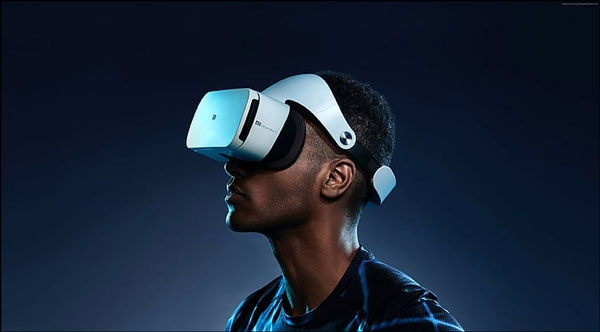 ما هو الواقع الافتراضي (Virtual REALITY)