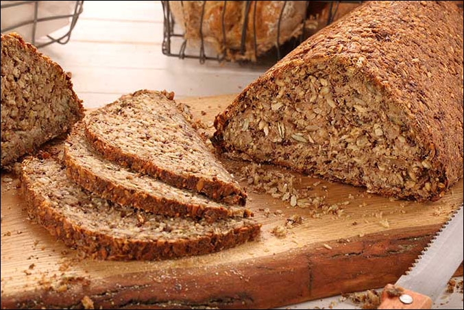 خبز الحبوب الكاملة