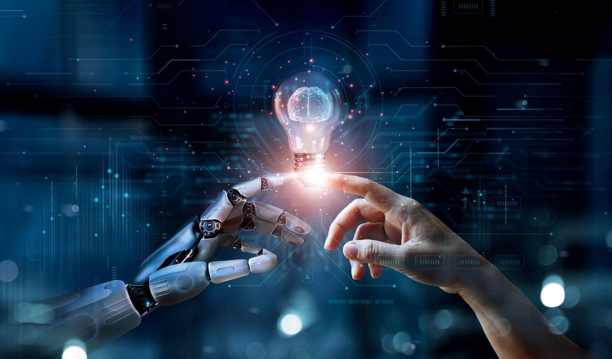 على خلفية زرقاء وسوداء تظهر يد انسان ويد رجل آلي يلامسان مصباح بداخله دماغ 