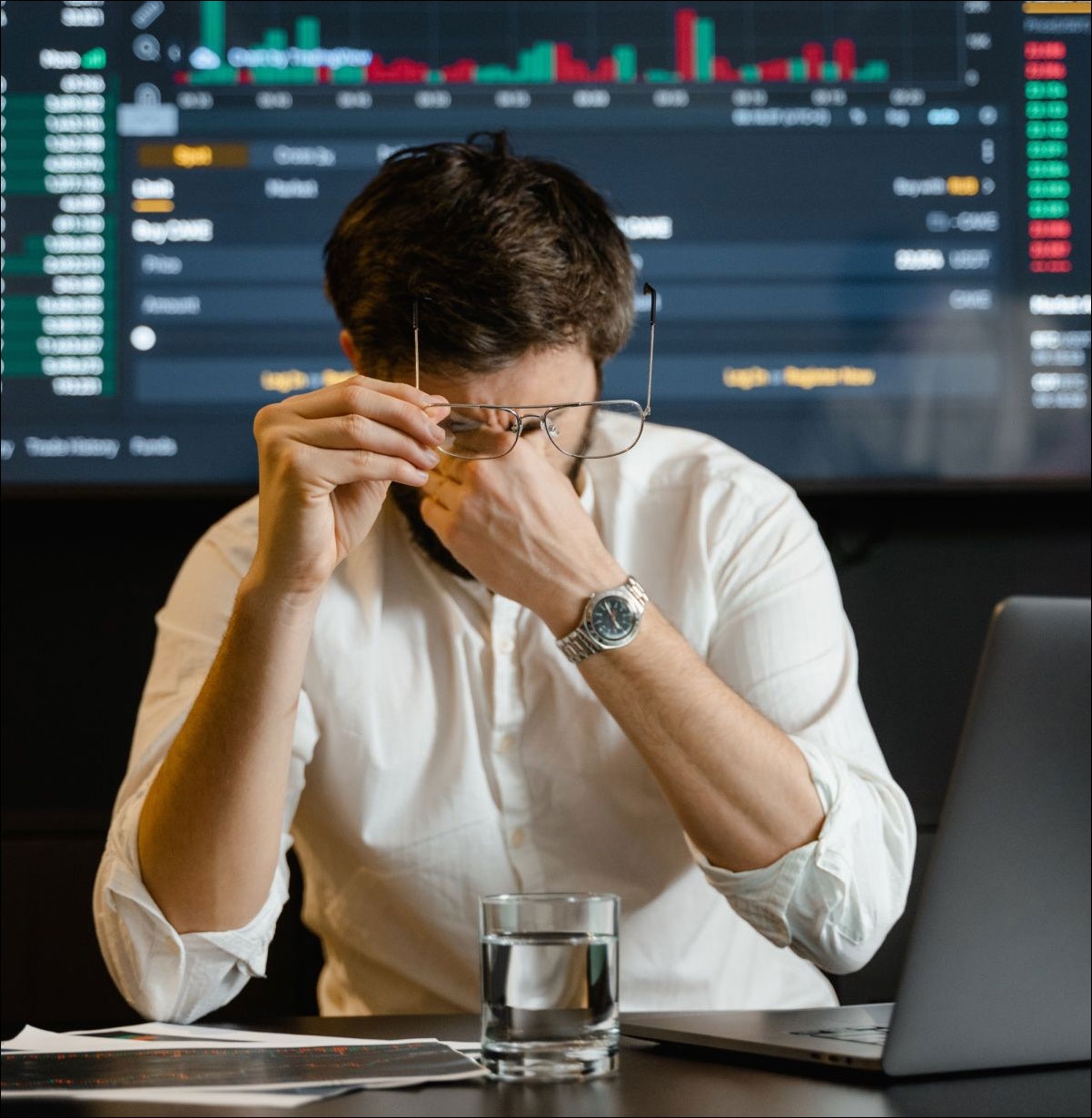 كيف تعمل العقود الذكية؟