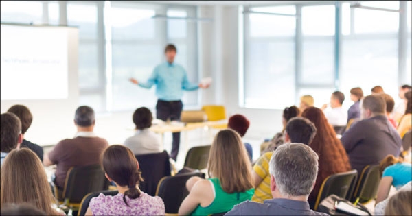 أسلوب المحاضرات