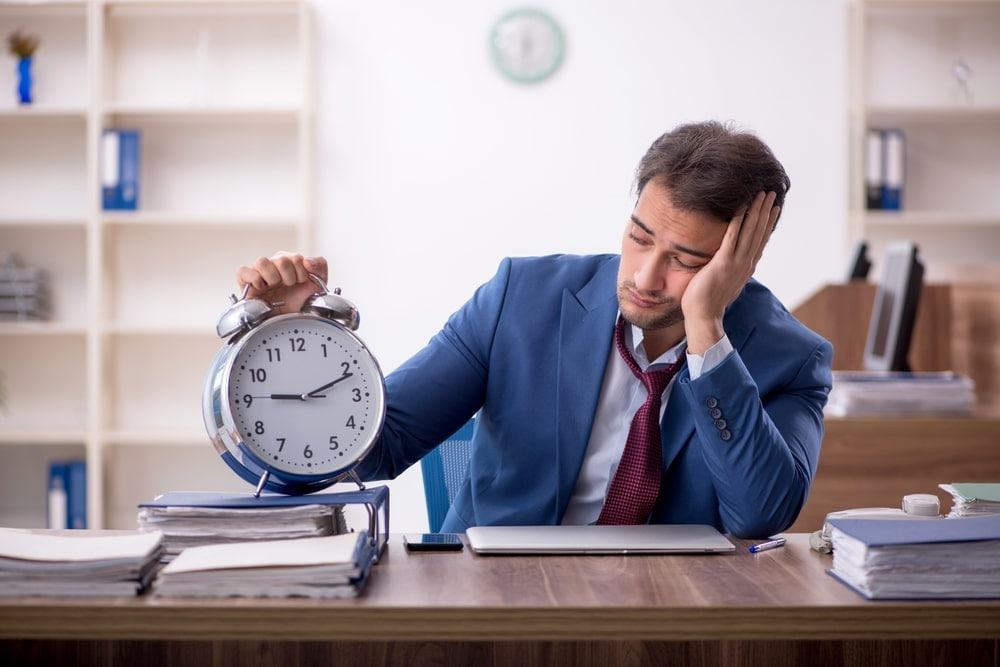 إدارة الوقت في بيئات هجينة