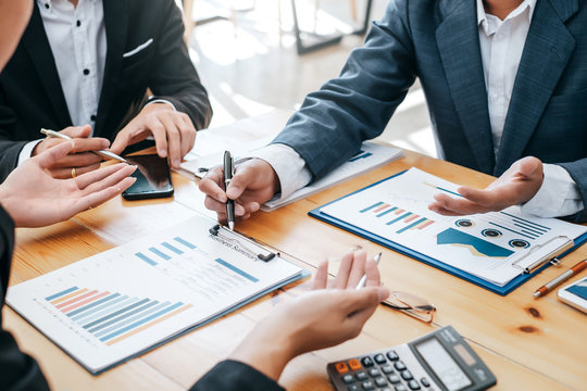 إطلاق المشاريع الجديدة