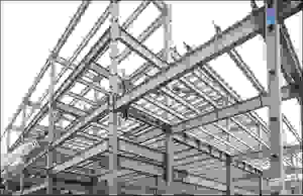 أبرز استخدامات الفولاذ في البناء والهندسة المدنية