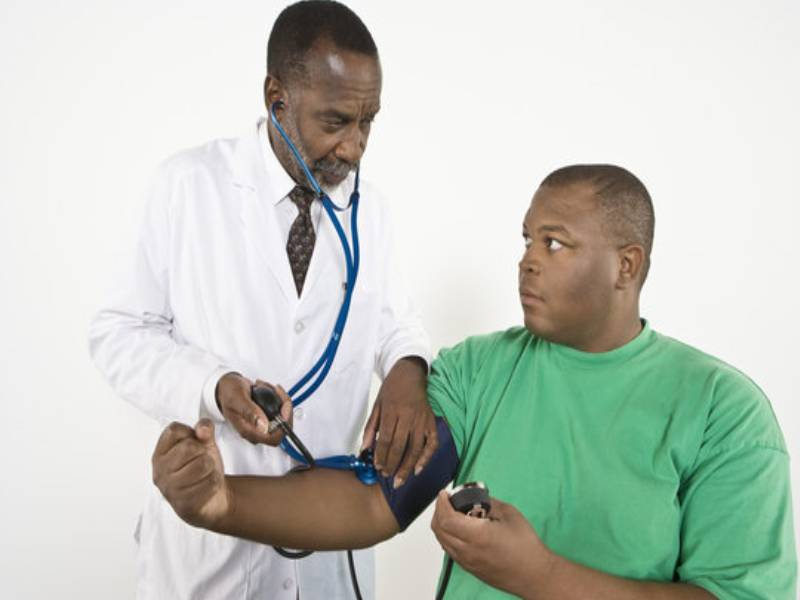 استشارة طبيب للحصول على وزن صحي