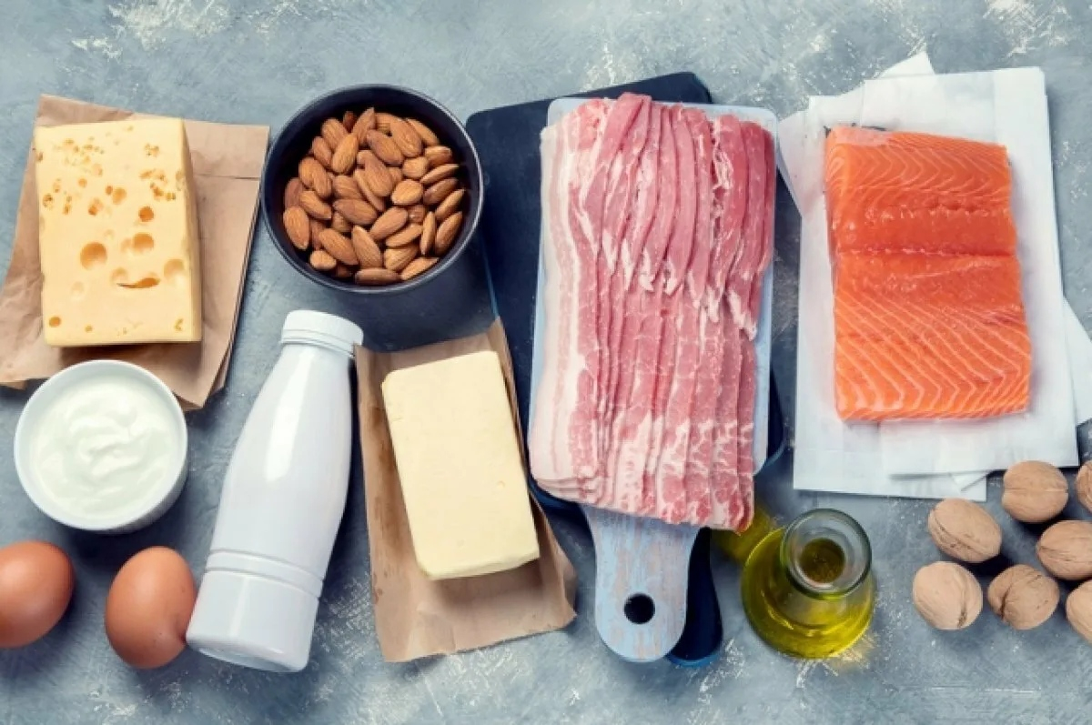 الأطعمة الغنية بالدهون المشبعة