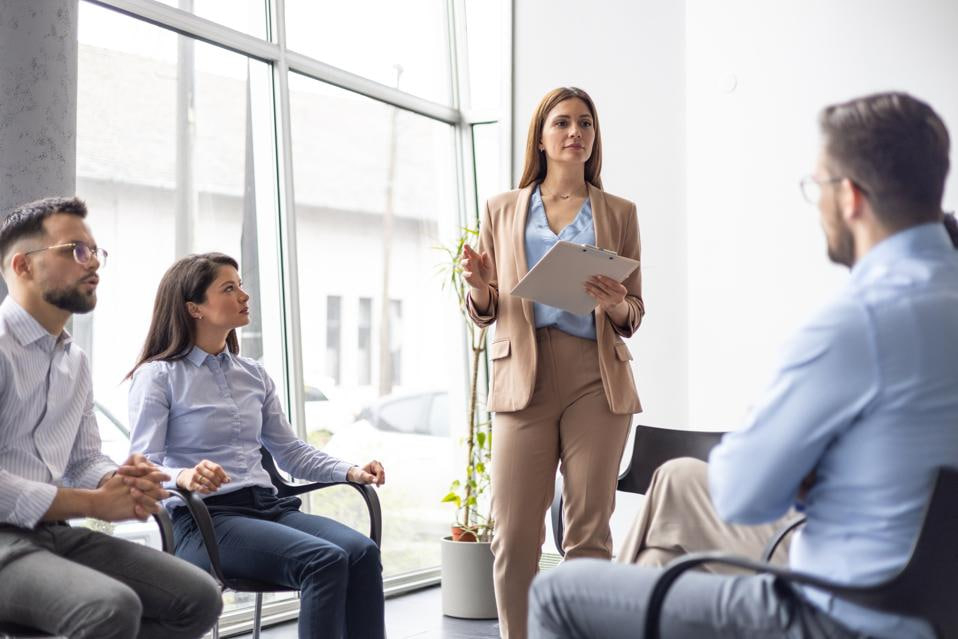 التعلم المستمر وتطوير الذات