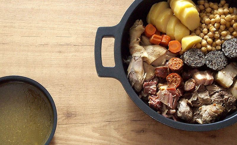 الطهو البطيء في القدر التقليدي