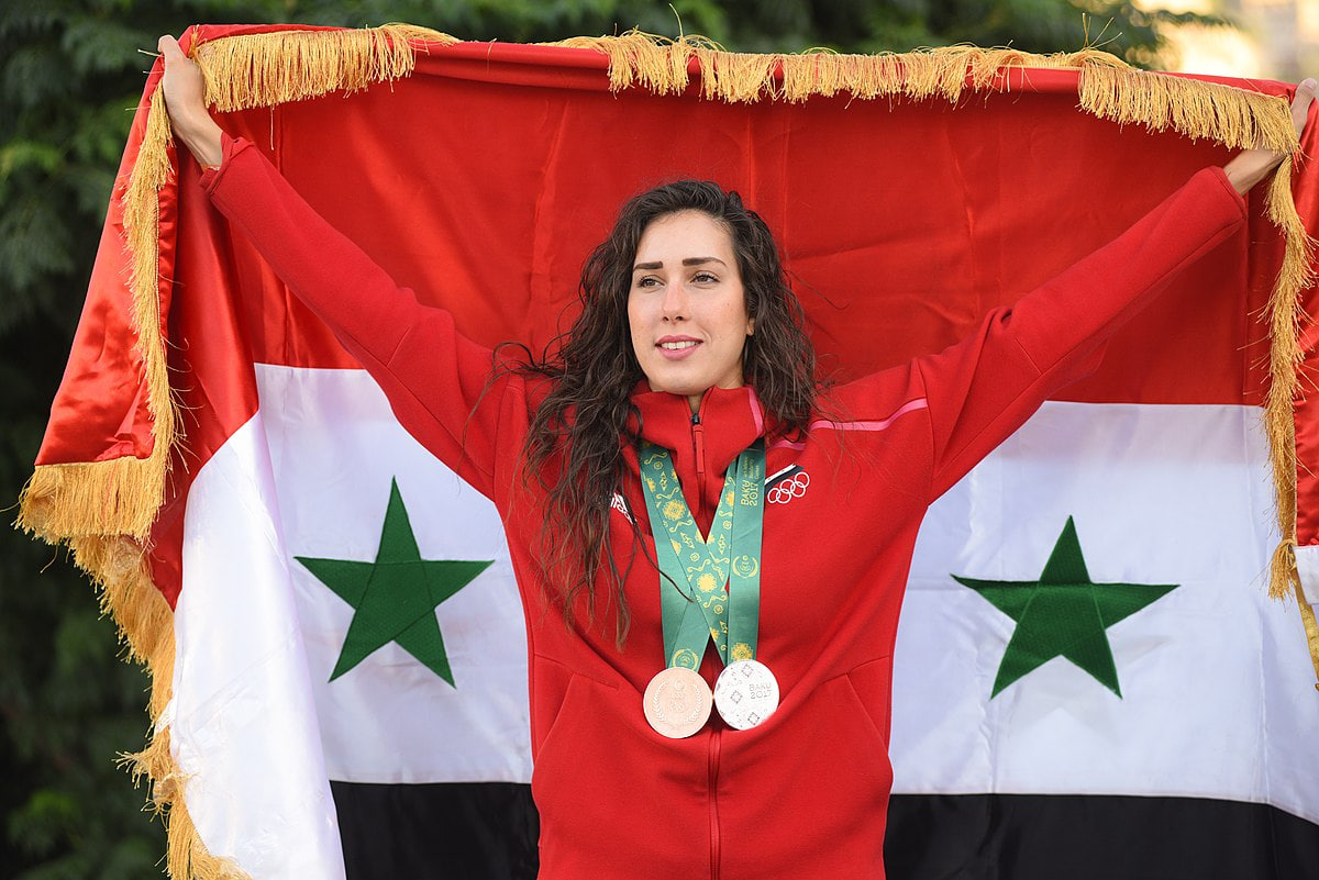 بيان جمعة السباحة السورية ترفع علم بلدها في التتوويج 