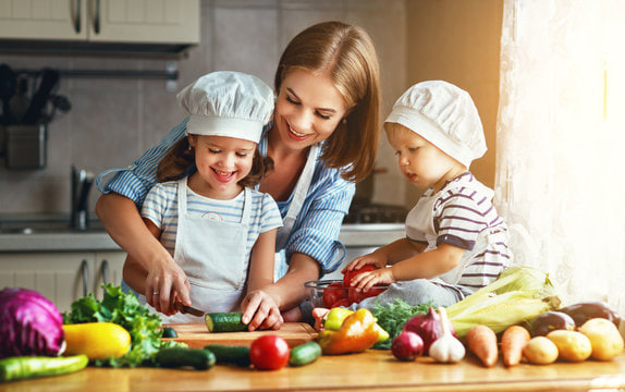 تعزيز العادات الغذائية الصحية لدى الأطفال