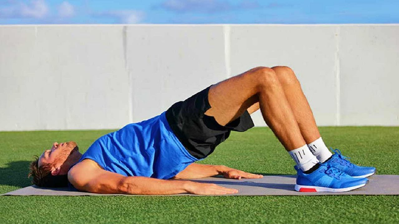 تمرين الجسر (Glute Bridge)
