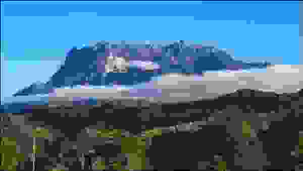 جبل كينابو
