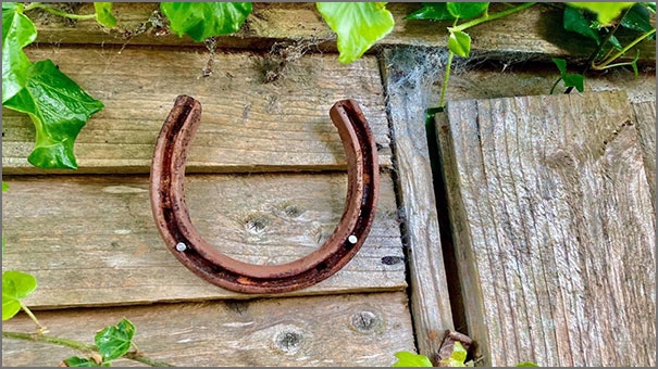 حافر الحصان في اليونان