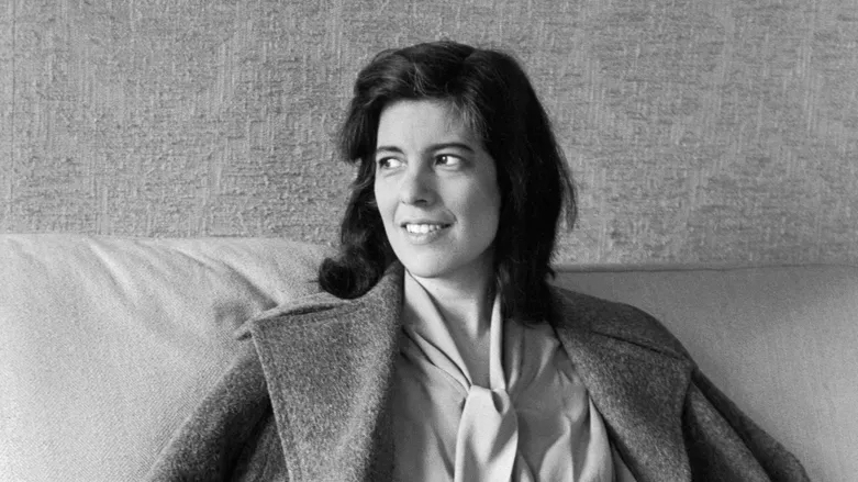 سوزان سونتاغ