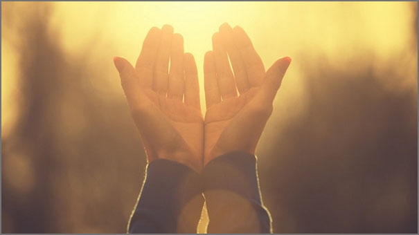 فوائد دعاء الخروج من المنزل