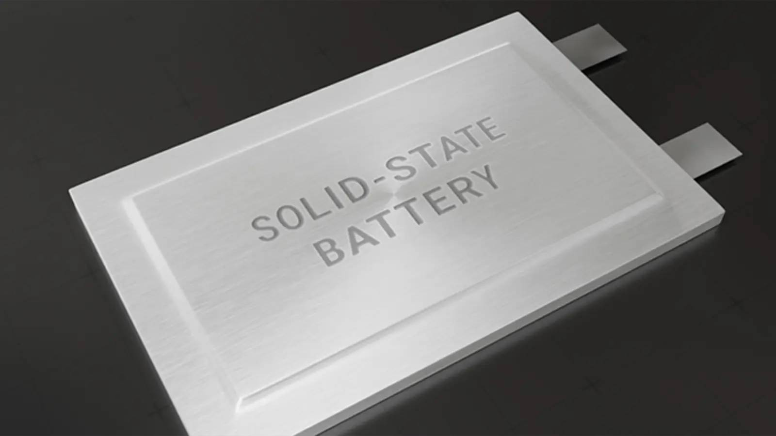 بطارية مسطحة رمادية ولها مأخذين