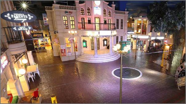 يمكن للأطفال قضاء أوقات ممتعة ومليئة بالتحديات تحت إشراف مشرفين محترفين