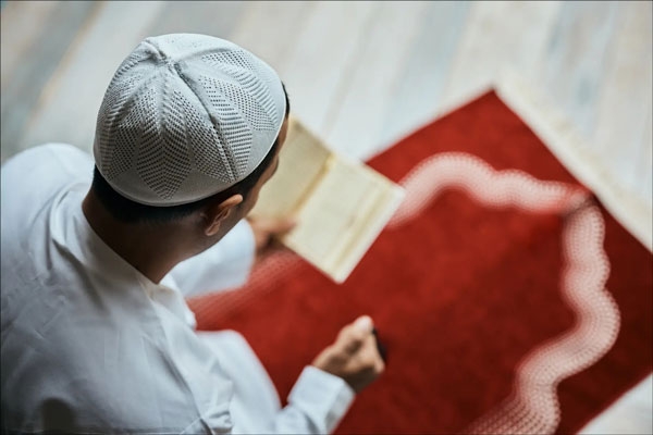 أذكار بعد صلاة الظهر