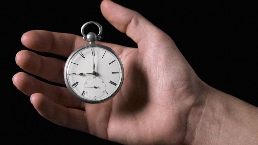 ماذا لو استطعت إيقاف الزمن أو حتى عكس عملية التقدم في السن؟