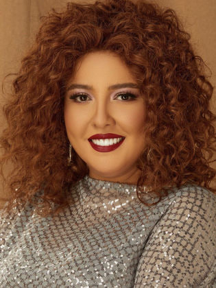 الممثلة والمغنية المصرية مي كساب