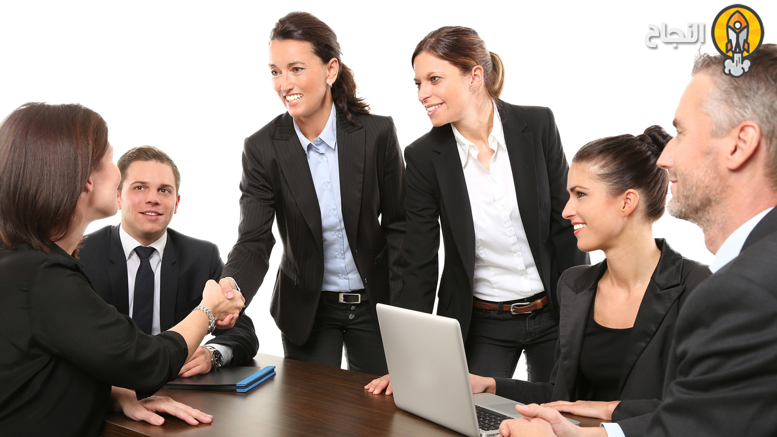 نصائح بسيطة كي تتميّز في اجتماعات العمل