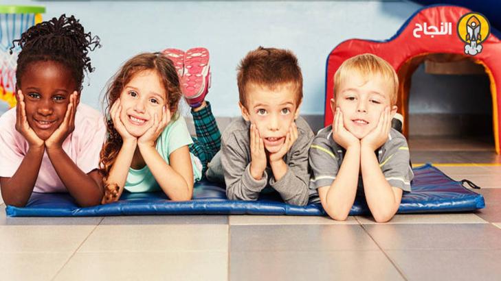 كيف يسهم أرباب العمل في تعليم أبناء العاملين؟