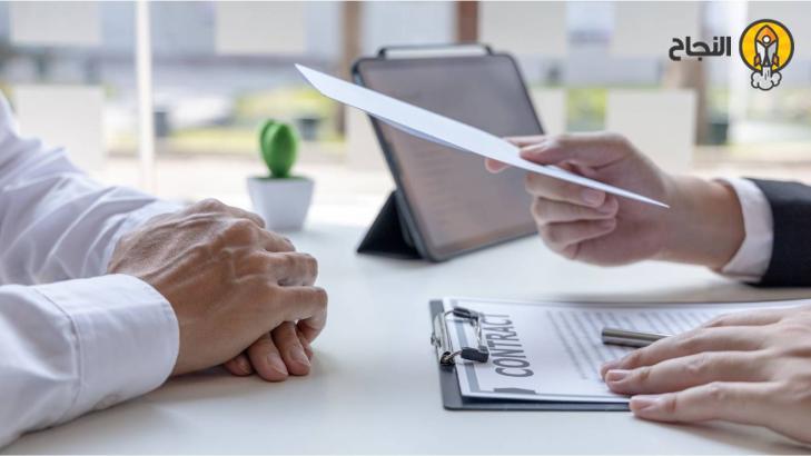 السبب الكامن وراء موجة الاستقالات الكبرى، والحلول الممكنة