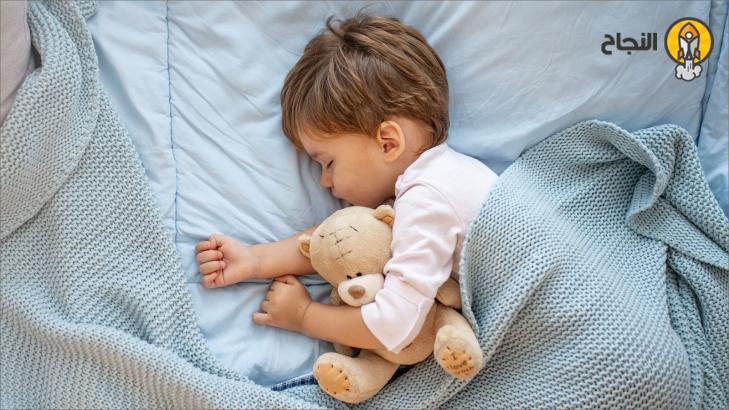 نوم الطفل بجوار والديه: الإيجابيات والسلبيات نوم الطفل بجوار والديه: الإيجابيات والسلبيات