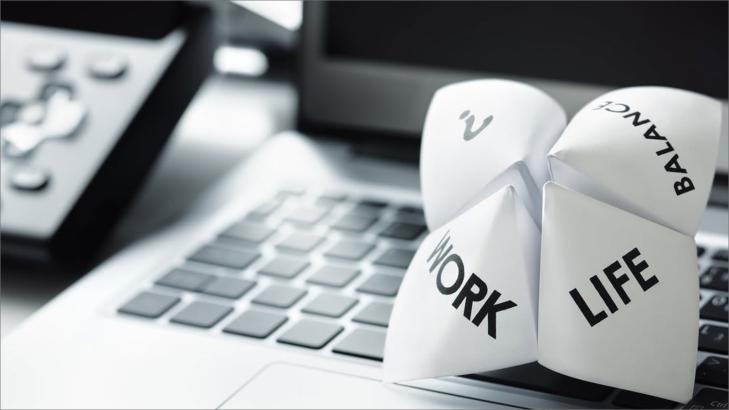 7 طرق لتوازن أفضل بين عملك وحياتك الشخصية ابتداءً من اليوم