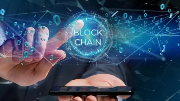 البلوك تشين في سلاسل الإمداد: كيف تضمن الشفافية وتتبع المنتجات؟