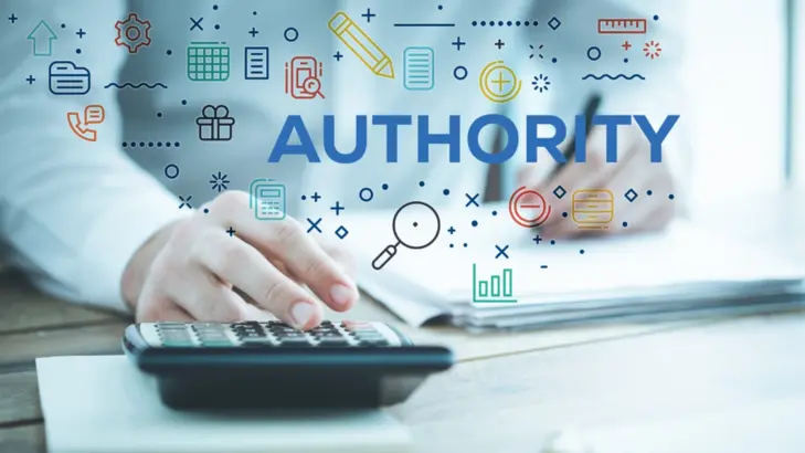 (Topic Clusters) أم كلمات منفردة: أيهما يرفع الـ (Authority)؟