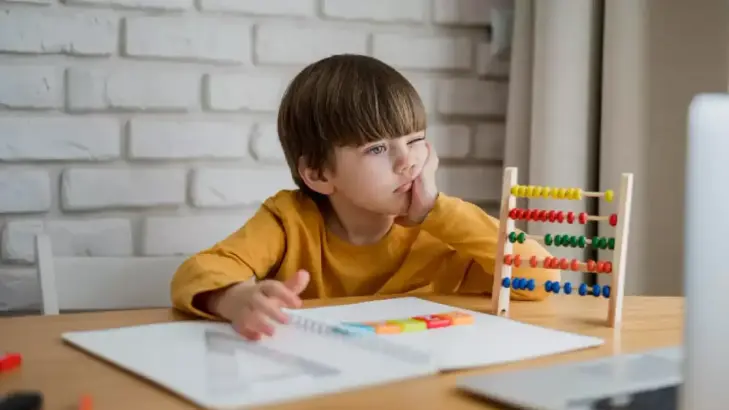 علاج تشتت الانتباه عند الأطفال دون عقاب