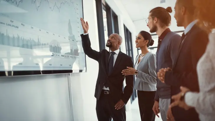 كيف تؤسس اجتماعاً أسبوعياً للمبيعات يُنتج فرصاً فعلية؟