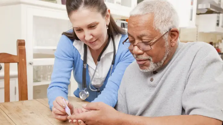 السكري عند كبار السن: الأعراض والعلاج والوقاية الفعالة