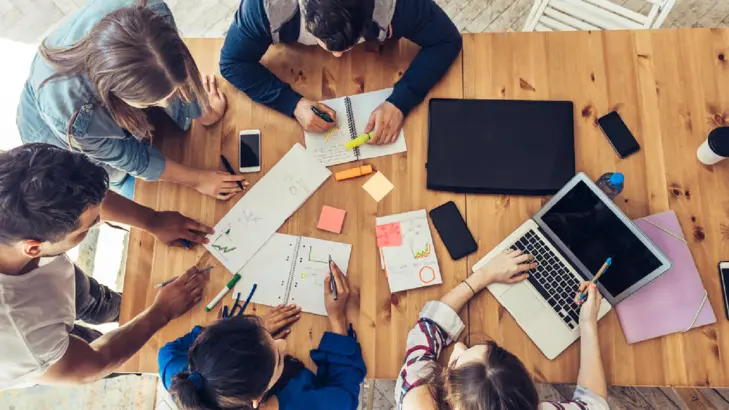 5 استراتيجيات للتعلم التعاوني لاستخدامها في برامجك التدريبية