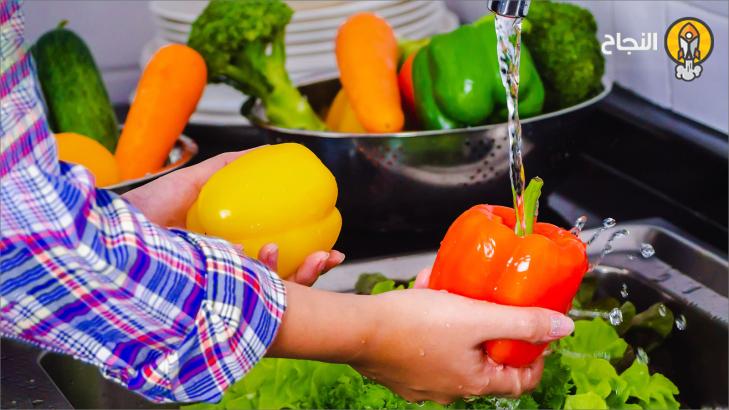 كيفية تنظيف أغراض السوبر ماركت بعد التسوق أثناء تفشي فيروس كورونا