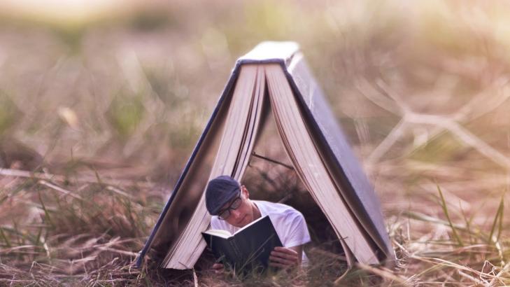 سبعة أسباب غير تقليدية ستدفعك لقراءة الكتب