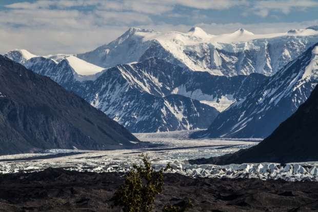 نهر ماتانوسكا الجليدي في ألاسكا في الولايات المتحدة الأمريكية
