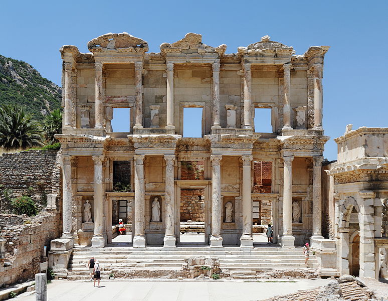  مكتبة سيلسوس في تركيا